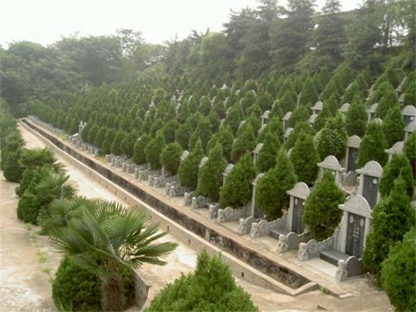 果园公墓